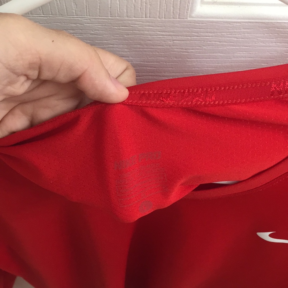 Nike pro top - Picture 3 of 3